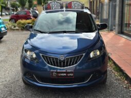 Lancia Ypsilon Platino Hybrid pieno