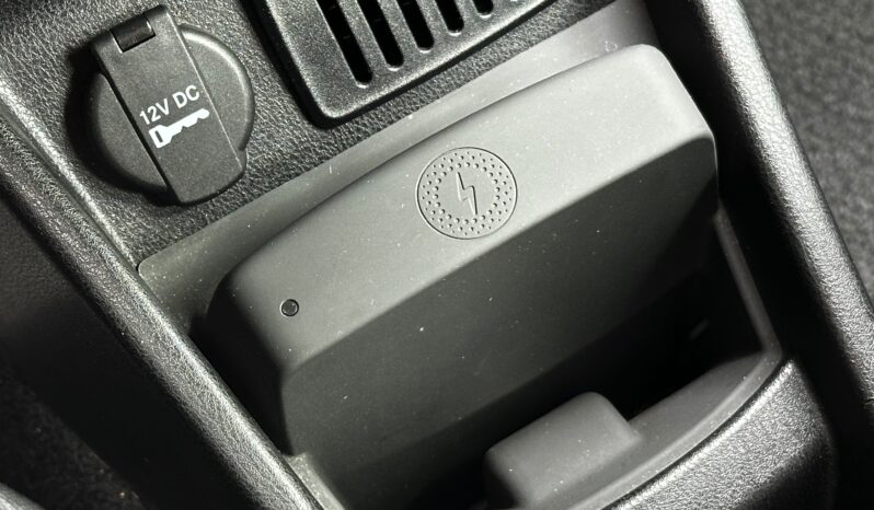 Lancia Ypsilon Platino Hybrid pieno
