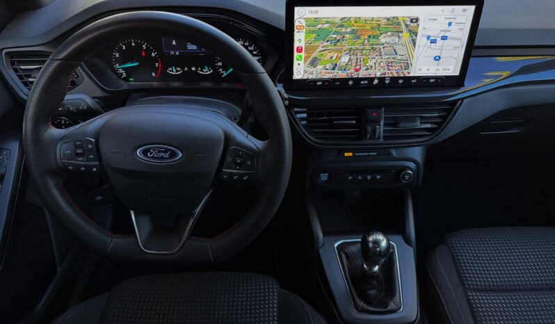 Ford Focus 125cv Hybrid ST Line pieno