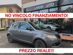 Lancia Ypsilon Hybrid Silver