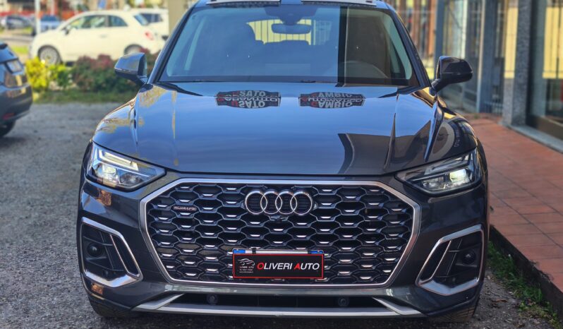 Audi Q5 Sportback 40 meh S-Line QUATTRO pieno