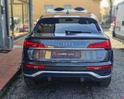 Audi Q5 Sportback 40 meh S-Line QUATTRO pieno
