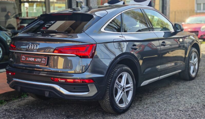 Audi Q5 Sportback 40 meh S-Line QUATTRO pieno