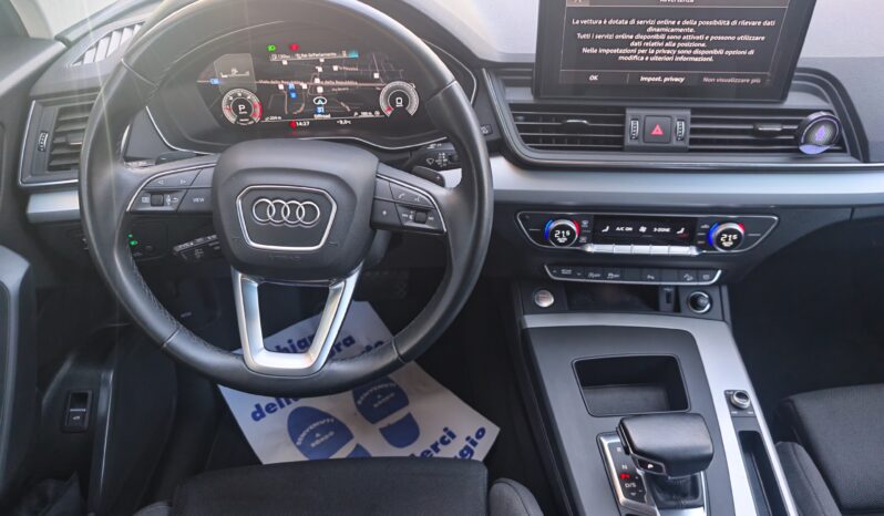 Audi Q5 Sportback 40 meh S-Line QUATTRO pieno