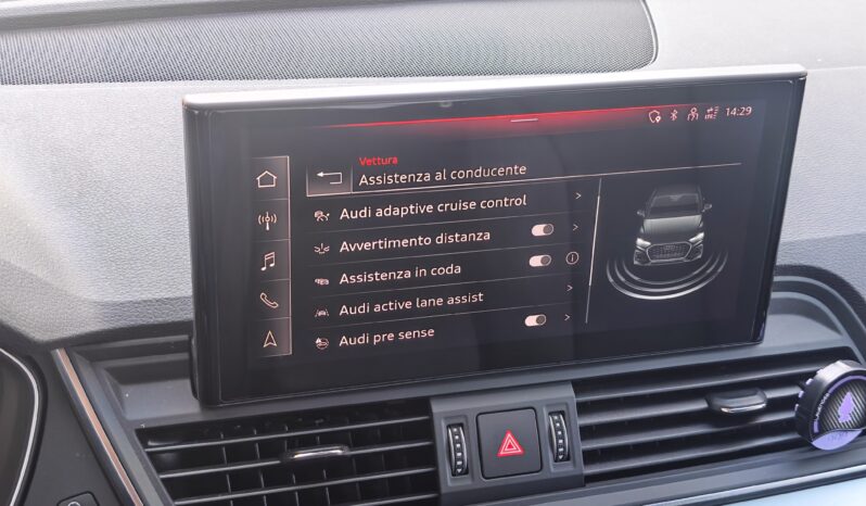 Audi Q5 Sportback 40 meh S-Line QUATTRO pieno