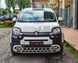 Fiat Panda Hybrid City Cross pieno