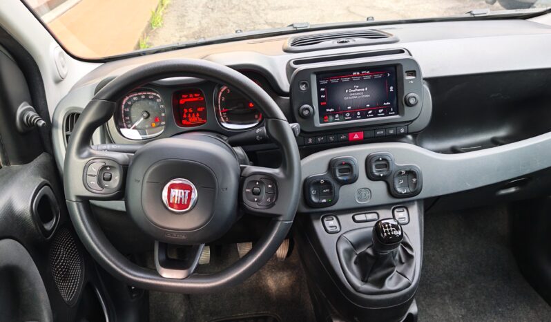 Fiat Panda Hybrid City Cross pieno