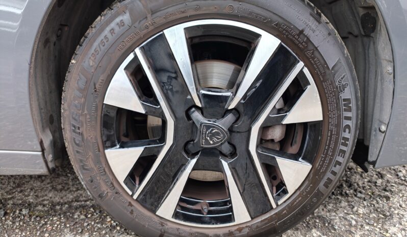 Peugeot 208 100cv Allure Pack pieno