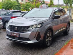 Peugeot 3008 Hybrid4 Plug-in 300cv pieno